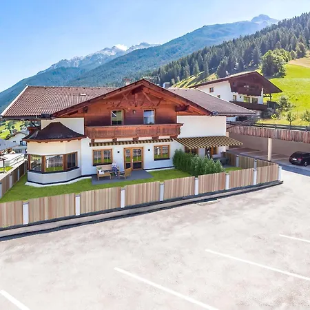 In Stubai With Balcony And Room, Cleaning Included Appartement Neustift im Stubaital