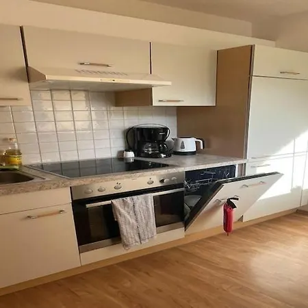 In Stubai With Balcony And Room, Cleaning Included Appartement