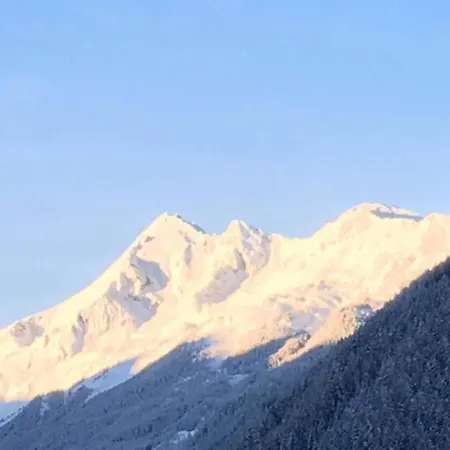 In Stubai With Balcony And Room, Cleaning Included דירה ניוסטיפט אים סטובאיטל