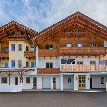 In Stubai With Balcony And Room, Cleaning Included דירה ניוסטיפט אים סטובאיטל